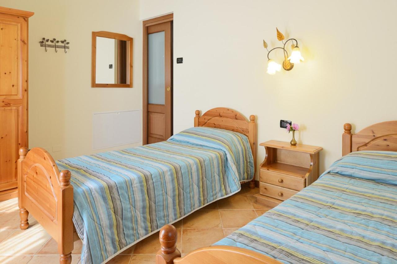 Bed And Breakfast Montino Cene Zimmer foto